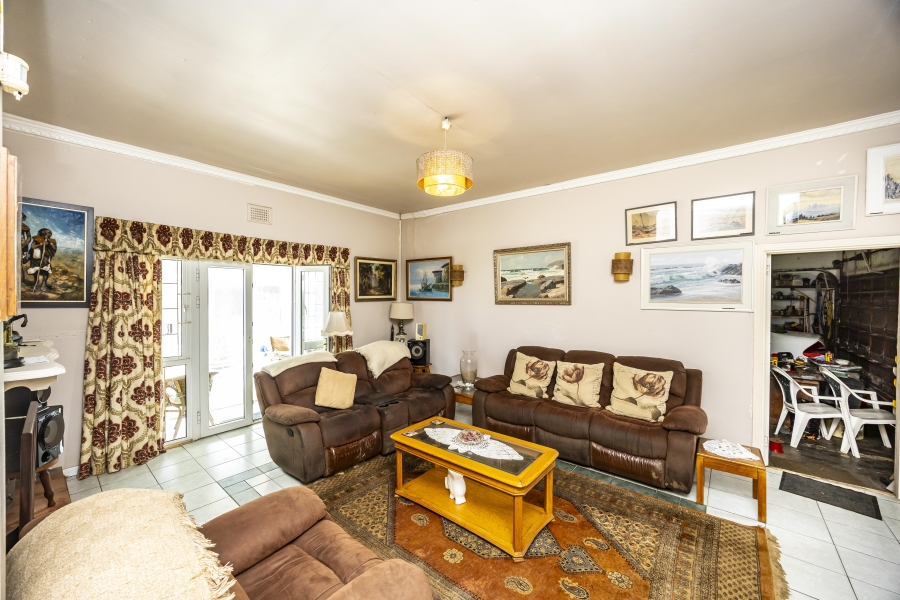 5 Bedroom Property for Sale in Gonubie Eastern Cape